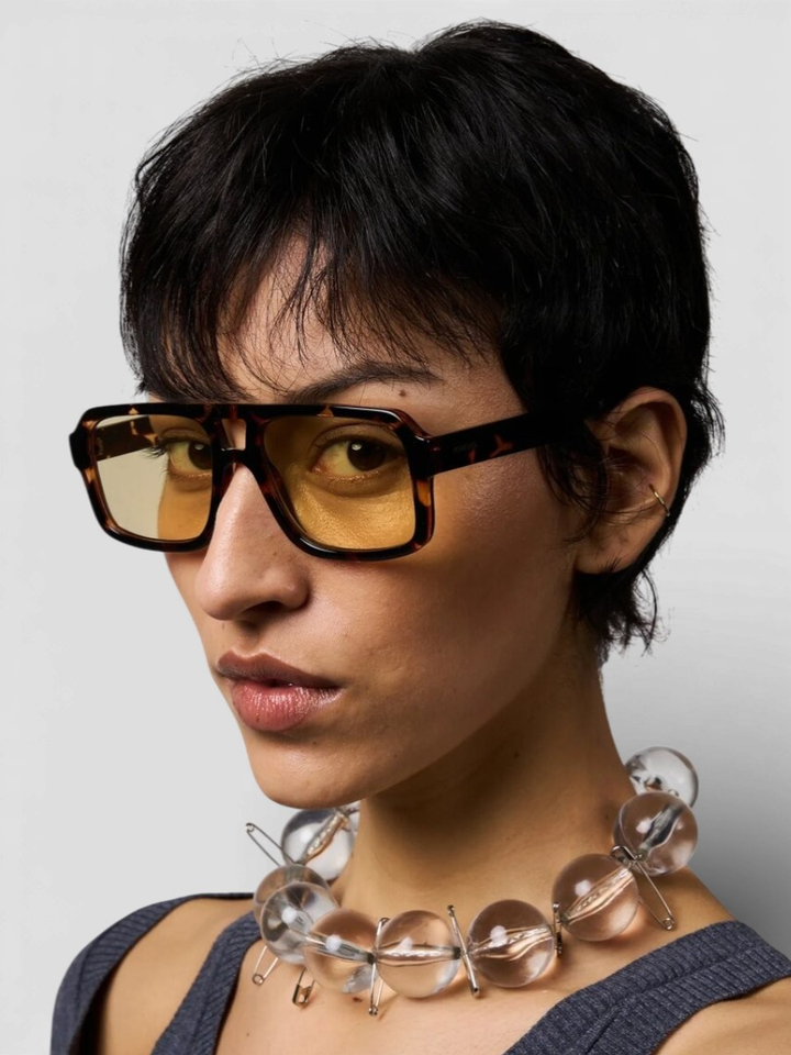 Dark tortoise zonnebril Falcon Komono 