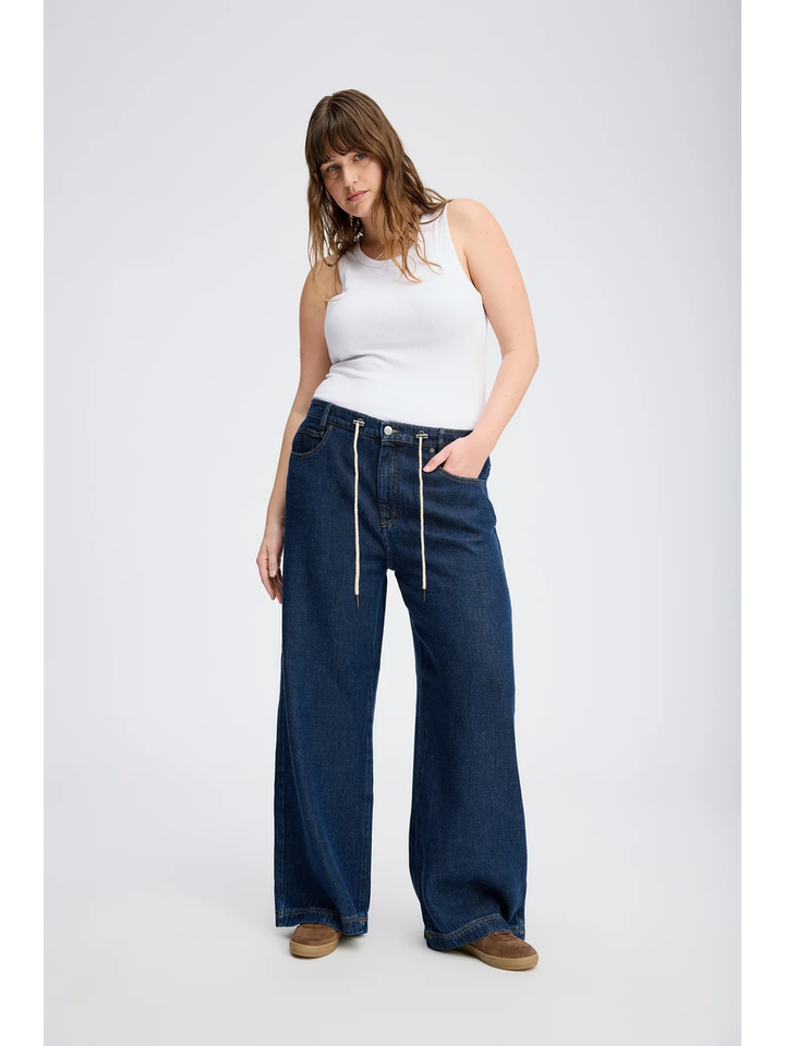 Blauwe losvallende wijde broek in jeanslook Obey Munthe 