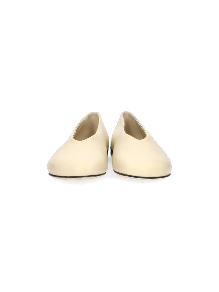 Ivory ballerina's Yamini J Vam 