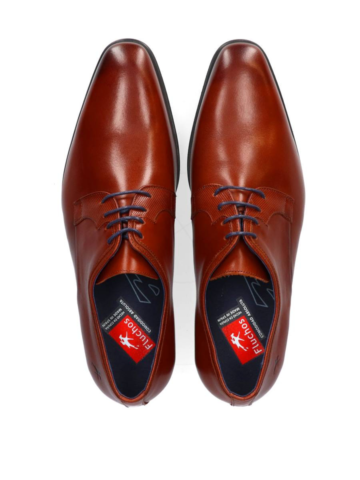 Cognac kleurige geklede schoenen met blauwe veters Fluchos 