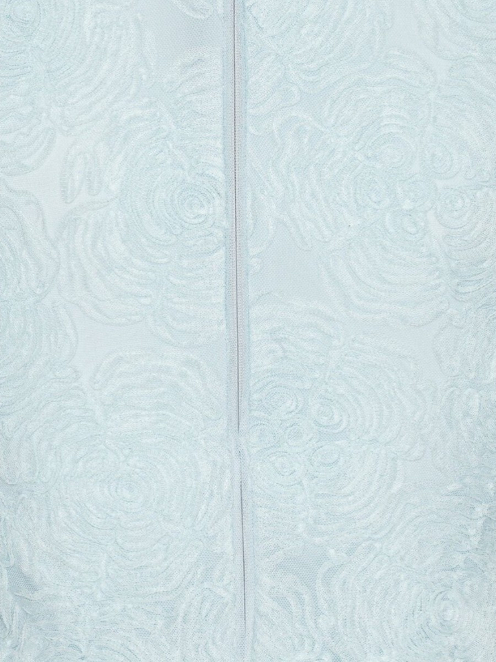 Lichtblauwe top met sierlijk detail Rotate