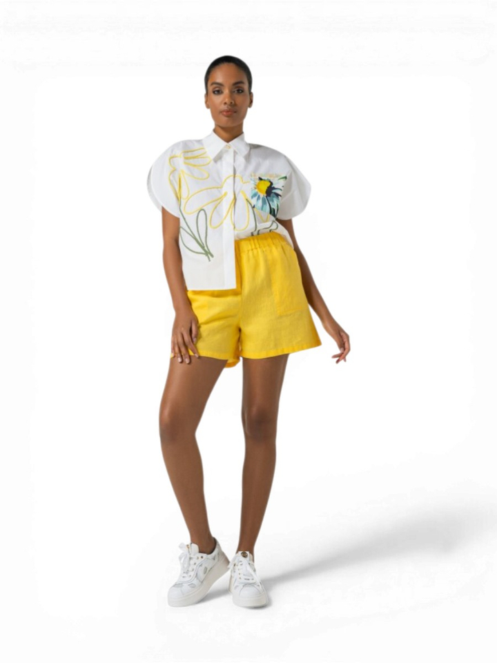 Witte bloes met bloemendetail Caroline Biss 