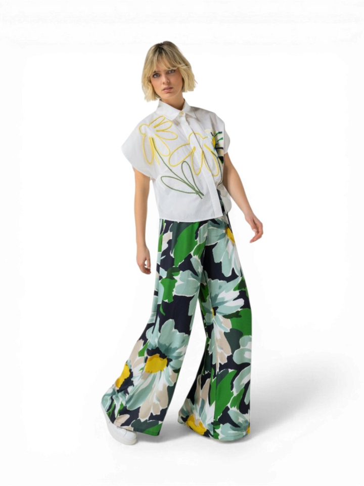 Witte bloes met bloemendetail Caroline Biss 