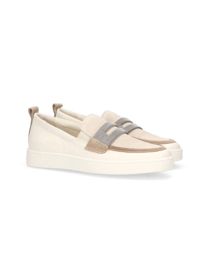 Creme kleurige mocassin met strass boord DL sport 