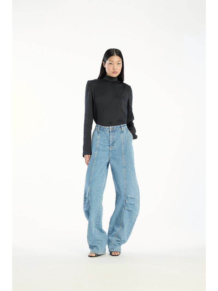 Zwarte satijnlook blouse met speciale rug Rotate