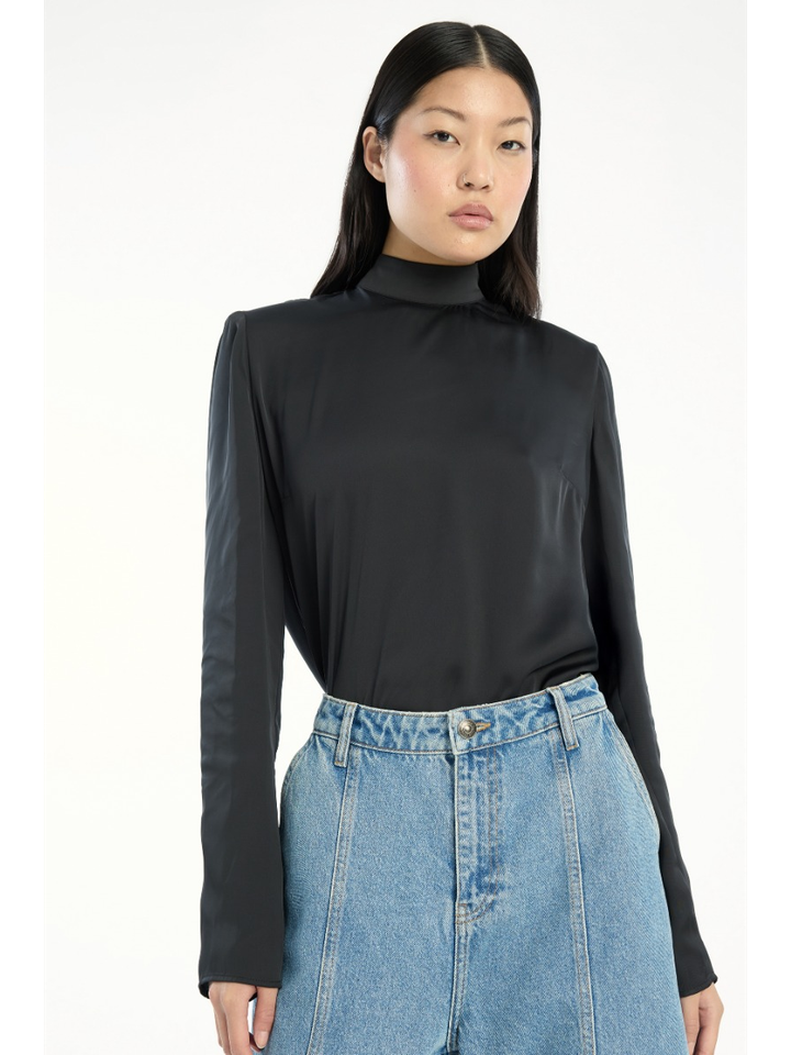 Zwarte satijnlook blouse met speciale rug Rotate