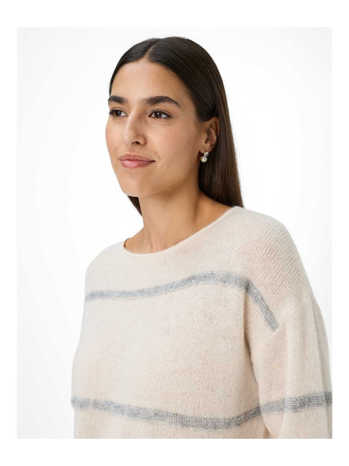 Ecru pull met boothals en grijze glinsterende strepen Brax