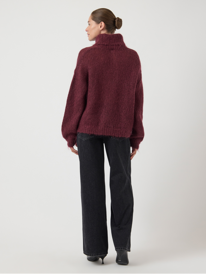 Bordeaux kleurige gebreide trui met wol Yaslambi Y.A.S 