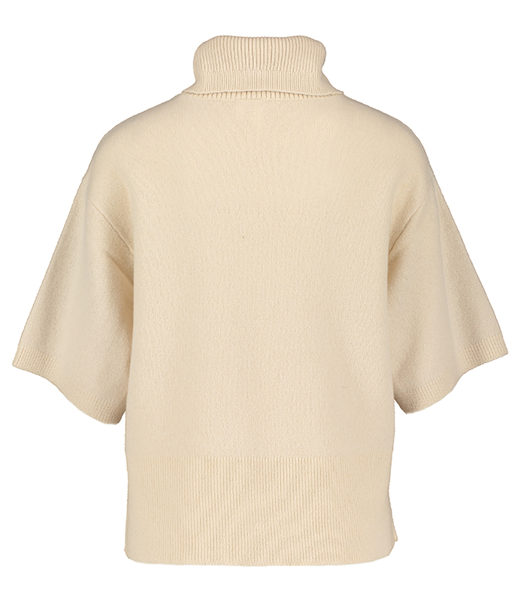 Beige wollen turi met rolkraag Yasemila Y.A.S