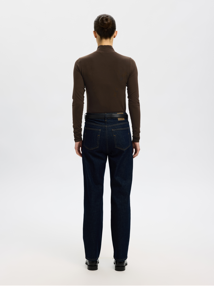 Bruine t-shirt met opstaande kraag Selected 