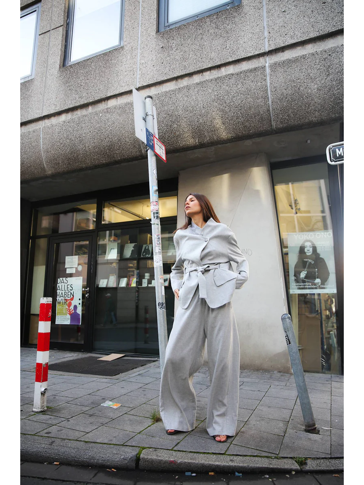 Grijze wijde broek met elastiek Everdeen Rabens Saloner