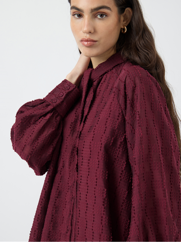 Bordeaux jurk met strikdetail Yasjulina Y.A.S