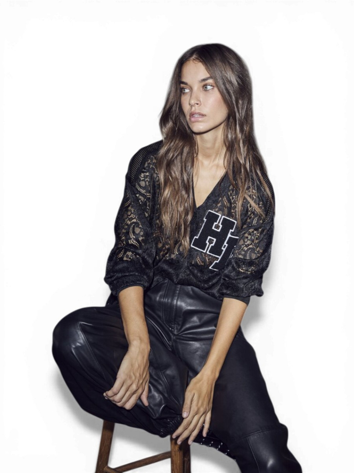 Zwarte kanten blouse Haute L'Amitie 