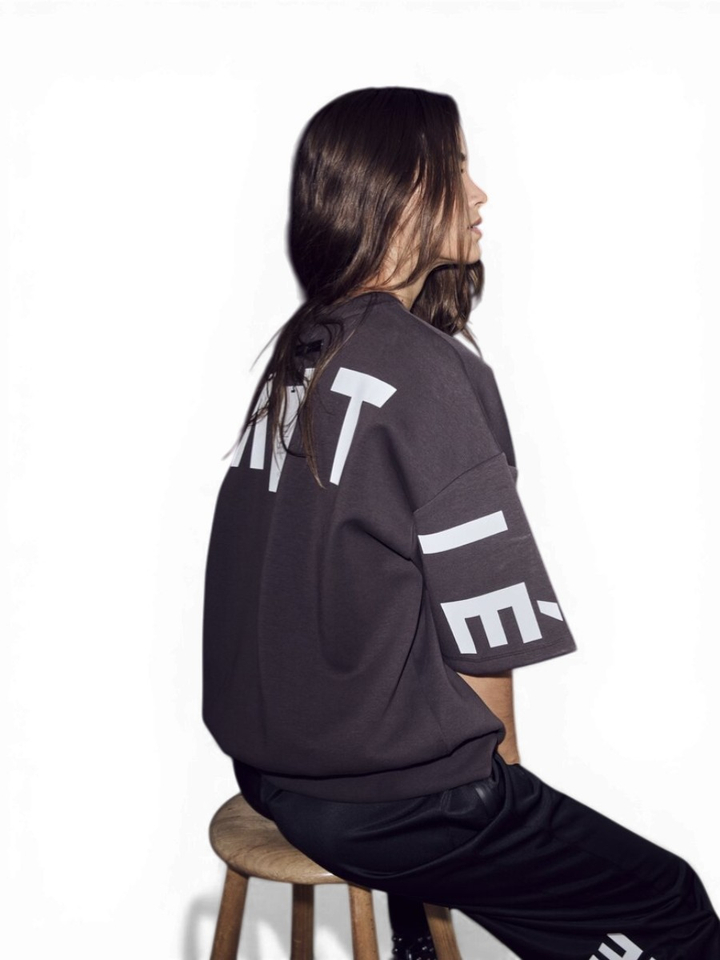 Bruine sweater met print Haute L'Amitié
