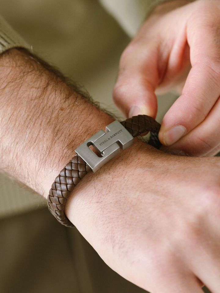 Bruine leren armband Harrison Steel And Barnett 