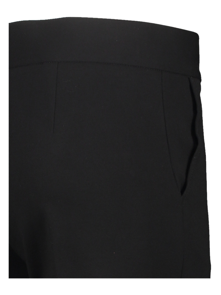 Zwarte stretch broek in flaire model
