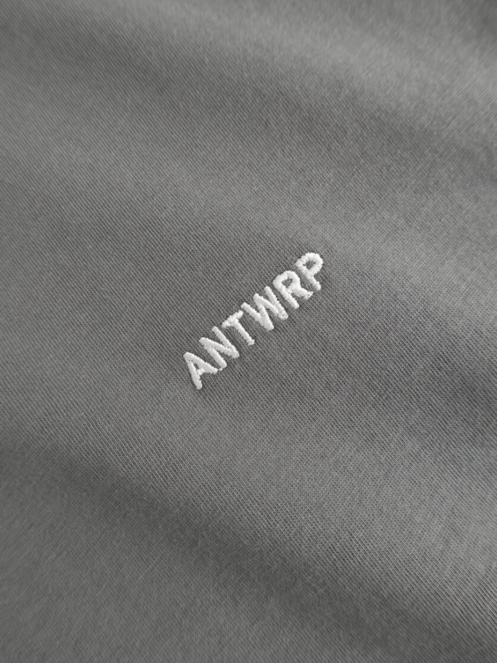 Groen grijze t-shirt met logo Antwrp 