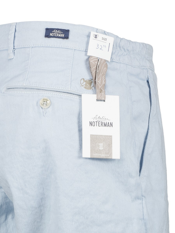 Lichtblauwe linnen short Atelier Noterman 