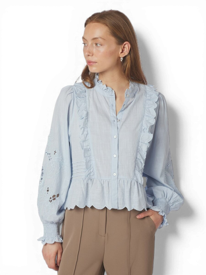 Blauwe bloes met broderie en ruches Petrine Neo Noir