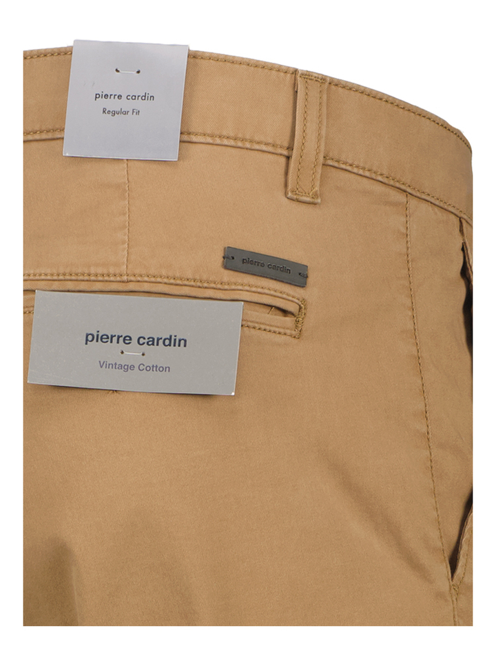 Bruine short met opgestikte zijzakken Pierre Cardin