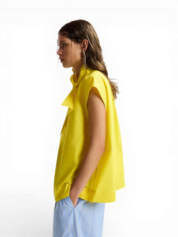 Gele mouwloze blouse met strikkraag Jalaysia Essentiel 