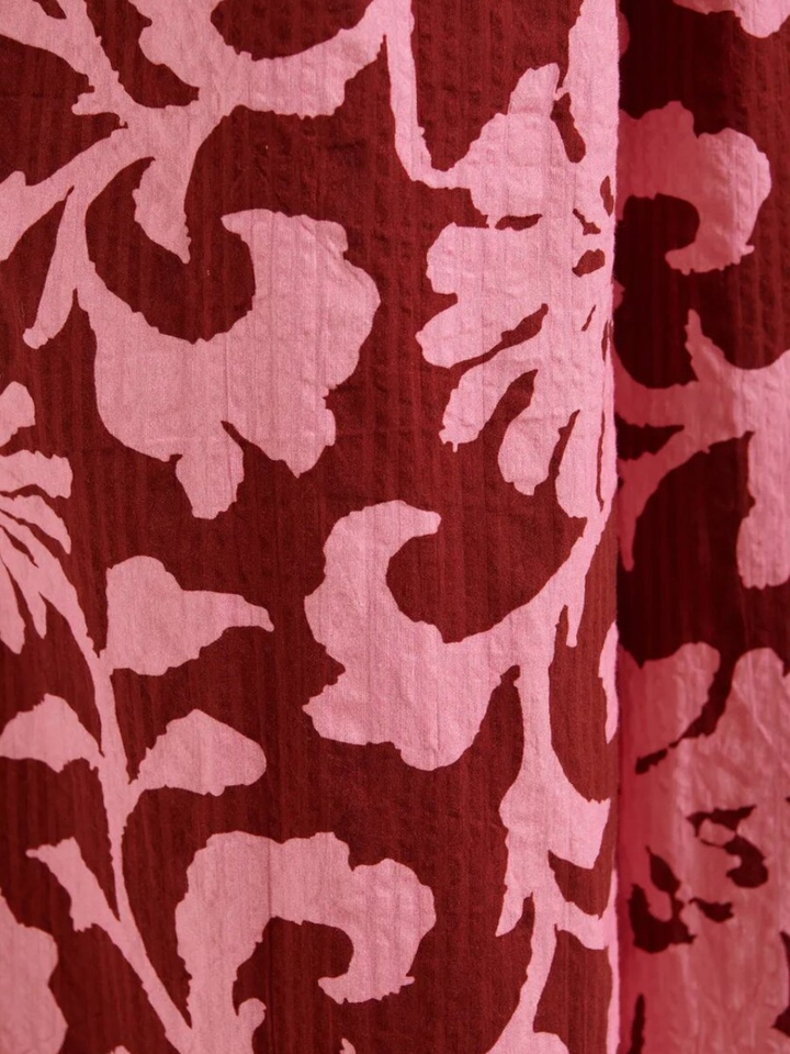Roze en donkerrode wijde broek met constraststiksels Jomery Essentiel 
