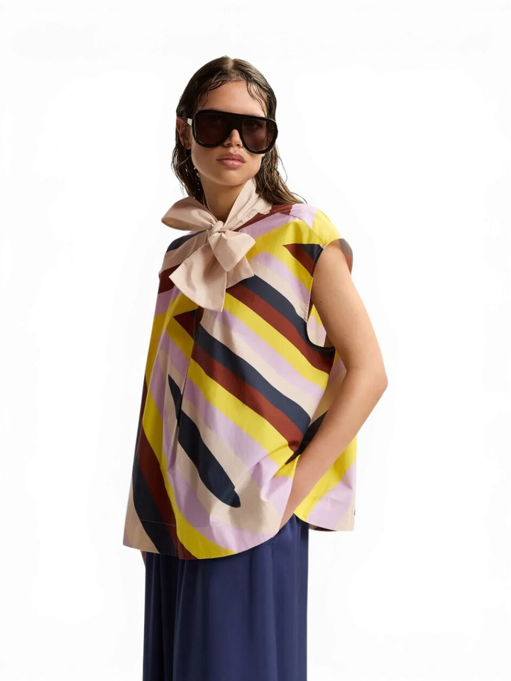 Créme en veelkleurige grafische mouwloze blouse met strikkraag Jopjop Essentiel 