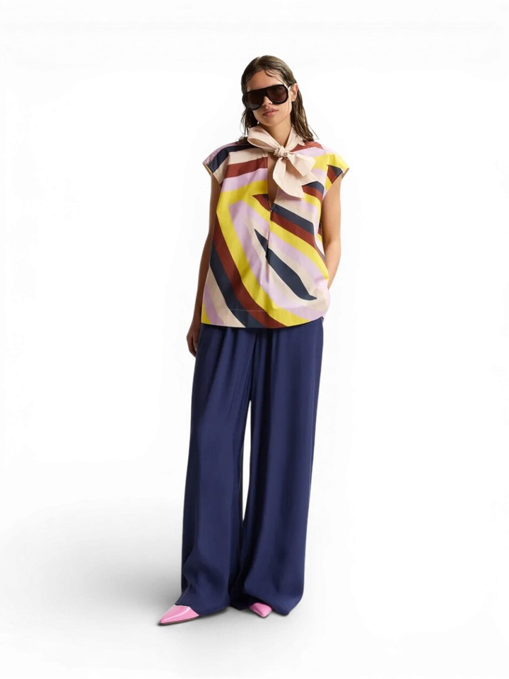 Créme en veelkleurige grafische mouwloze blouse met strikkraag Jopjop Essentiel 
