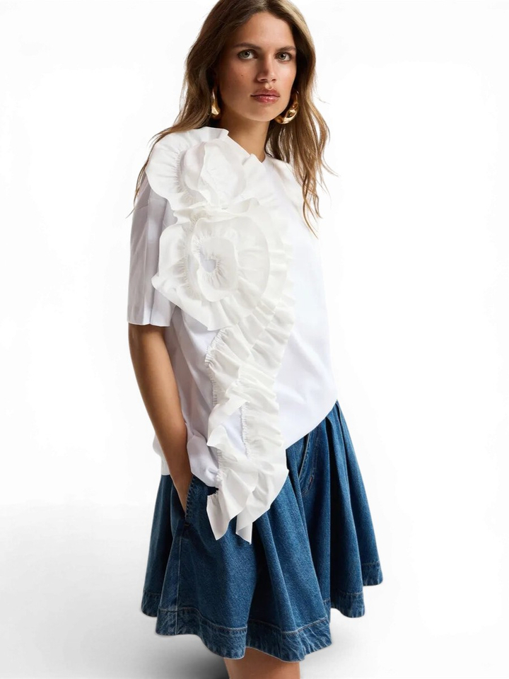 Wit katoenen t-shirt met oversized bloem Jidole Essentiel 
