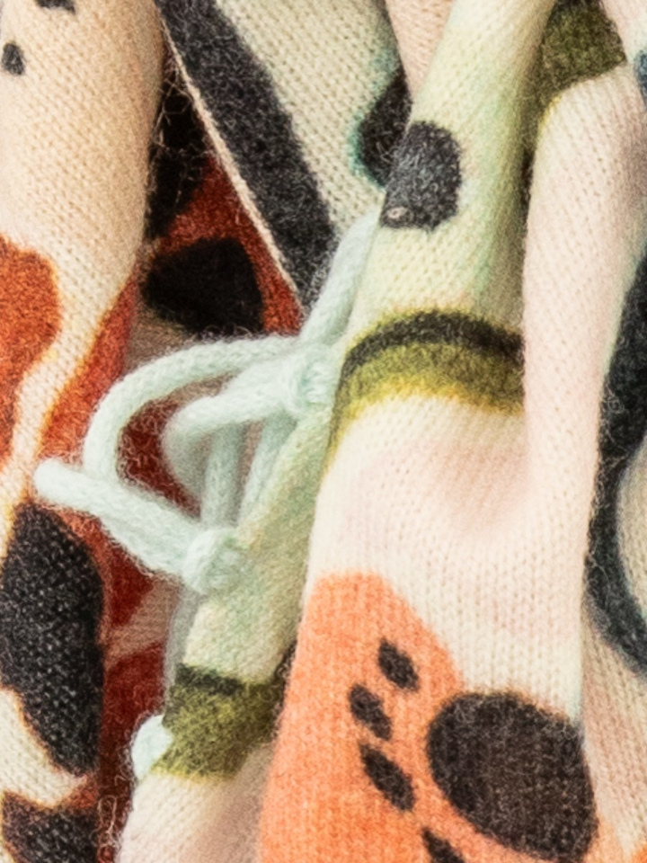 Beige driehoek sjaal met print en franjes Herzen's 