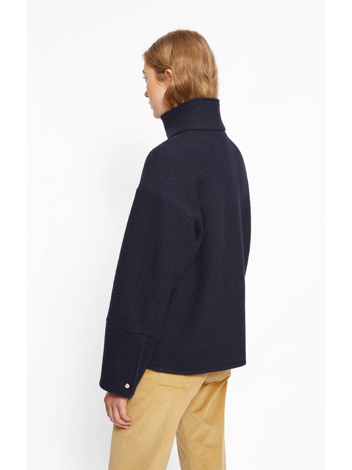 Blauwe trui met opstaande kraag Millie Roseanna