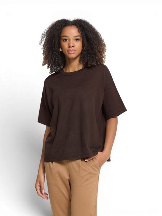 Donkerbruine pull met korte mouwen Ichi