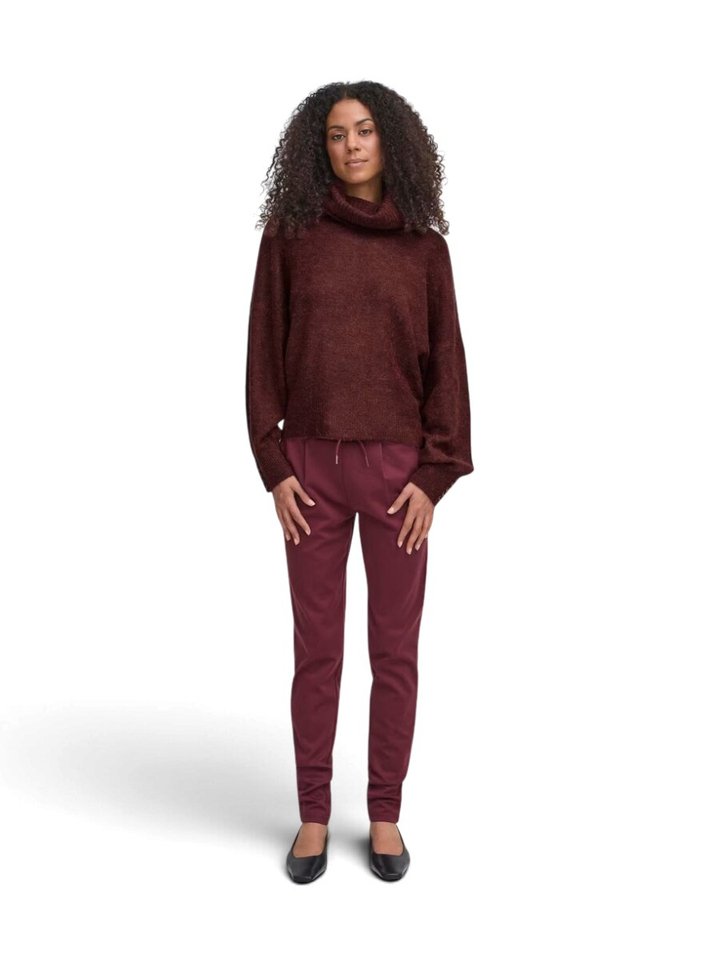 Bordeaux coltrui met elegante knoopdetails Kamara Ichi 