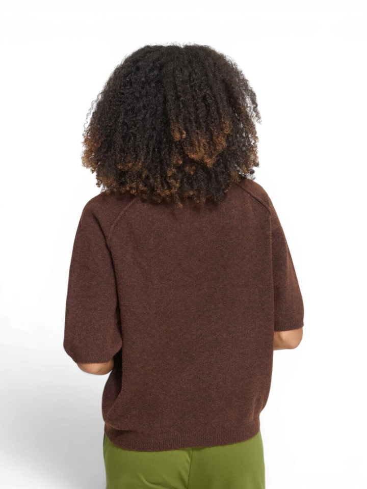 Donkerbruine pull met korte mouwen Dasila Ichi