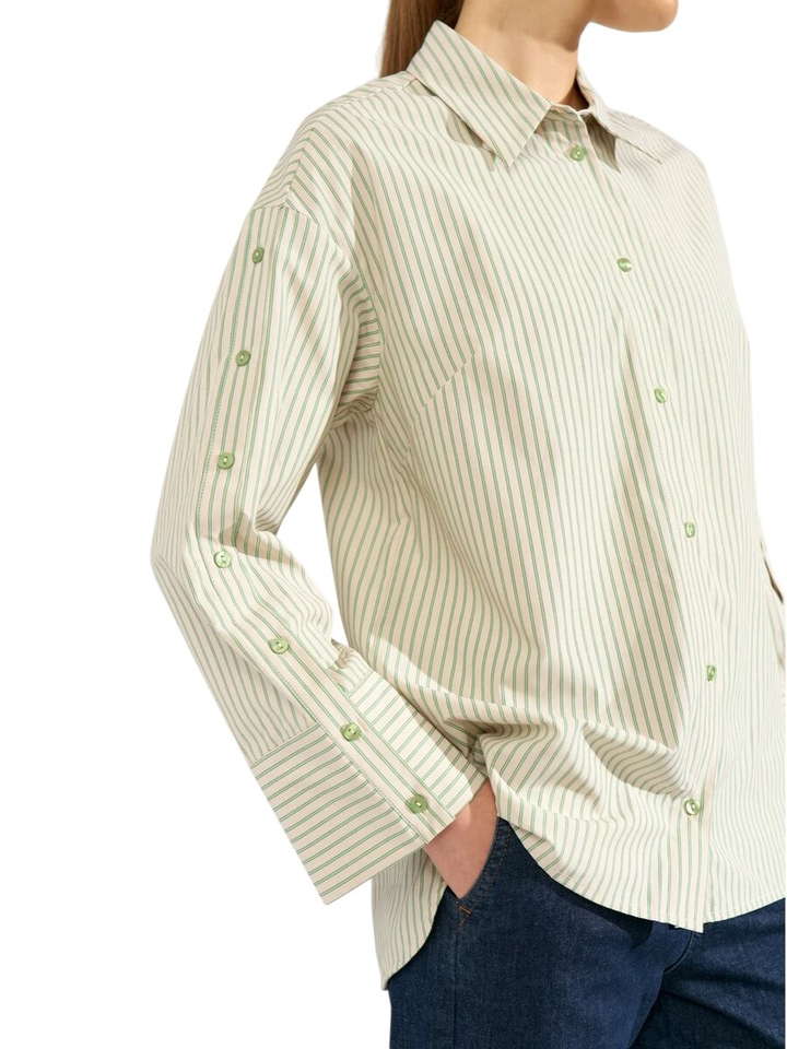 Beige bloes met groene strepen en knoopdetail Numph