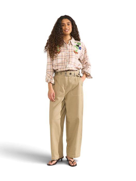 Multiclor bloes met geborduurde bloemen Maggi Shirt Numph