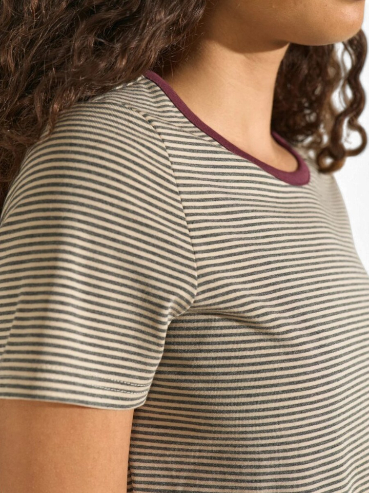Gestreepte T-shirt met ronde hals Alexa T-shirt Numph