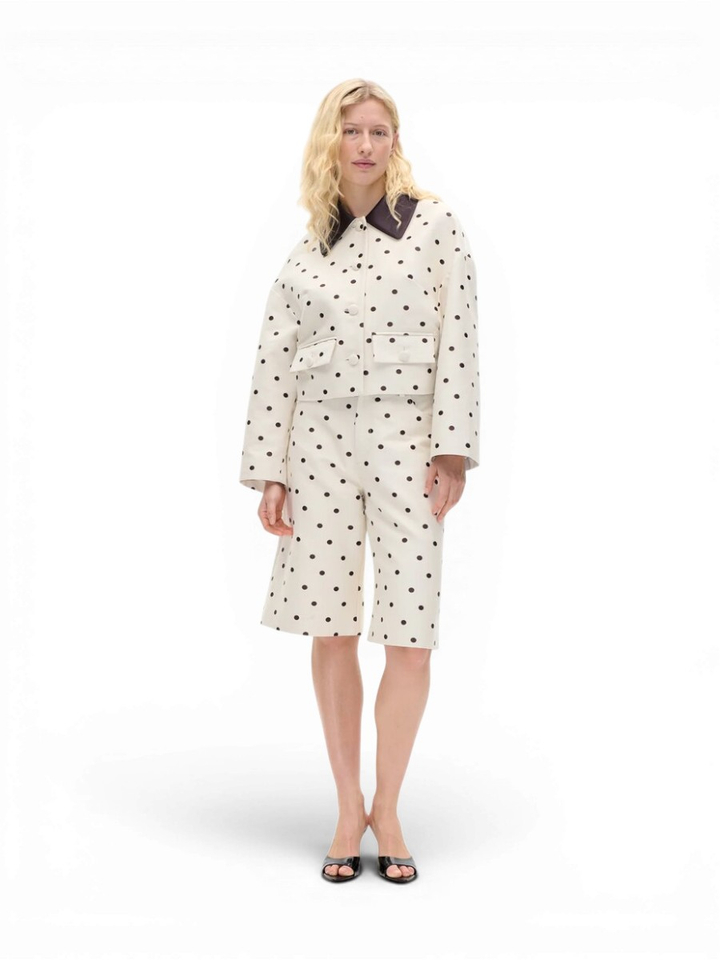 Crèmekleurige vest met bruine polkadotprint Babeth Baum Und Pherdgarten