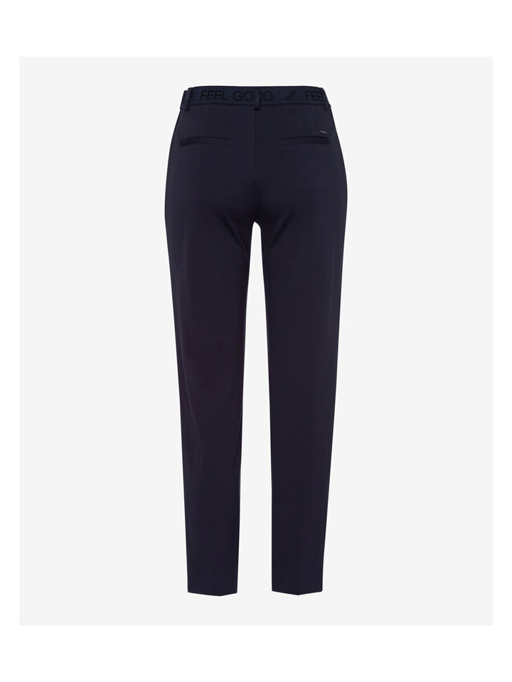 Donkerblauwe comfortabele broek met plooi Brax