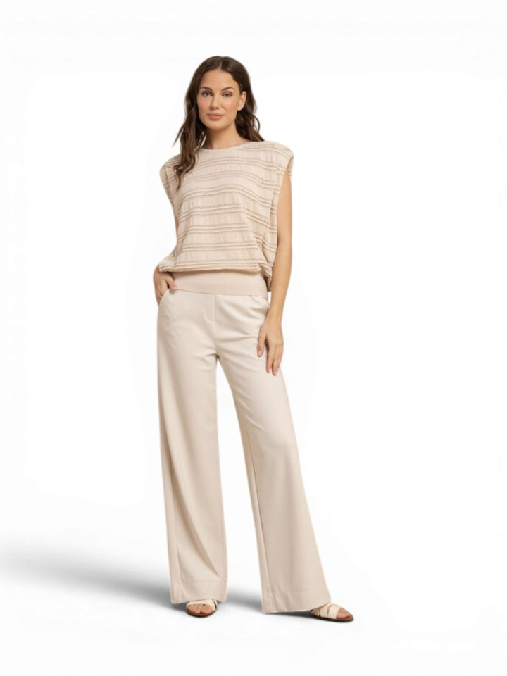 Beige top met schoudervulling Studio Anneloes 