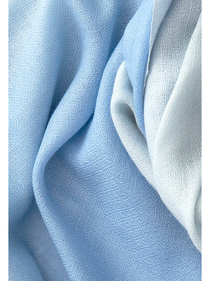 Lichtblauwe sjaal Les Cordes