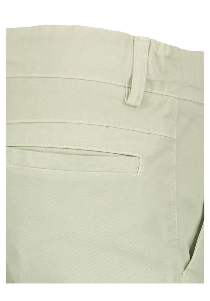 Muntgroene short Red Limit 