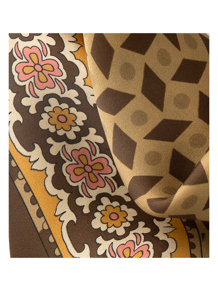 Multi-color sjaal met motief Les Cordes