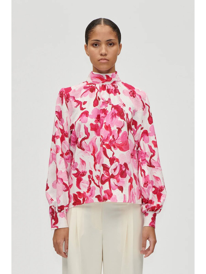Roze bloes in bloemenprint Stine Goya 