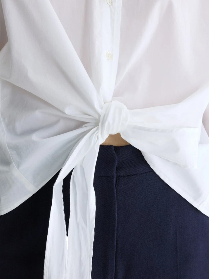 Witte bloes met knoop detail Candice Bellerose 