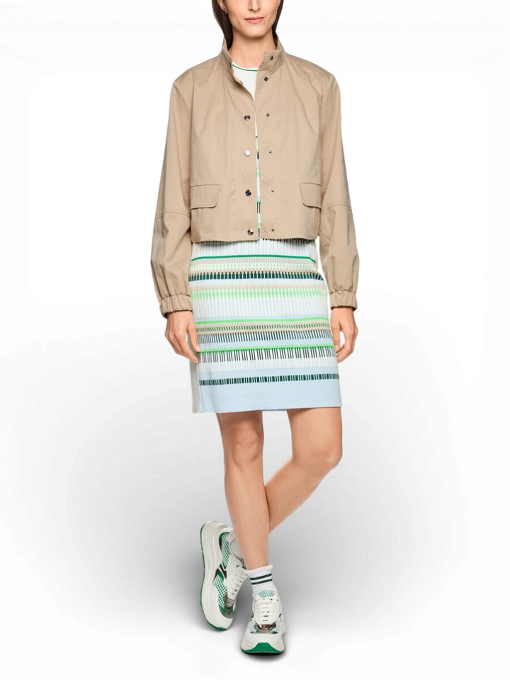 Beige dunne korte vest met drukknopen