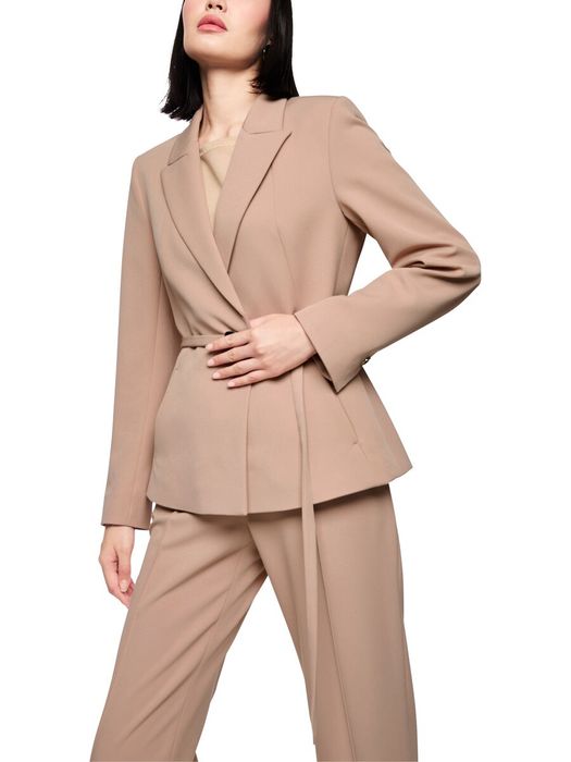 Cognac kleurige blazer met drukknoop en riempje Marccain