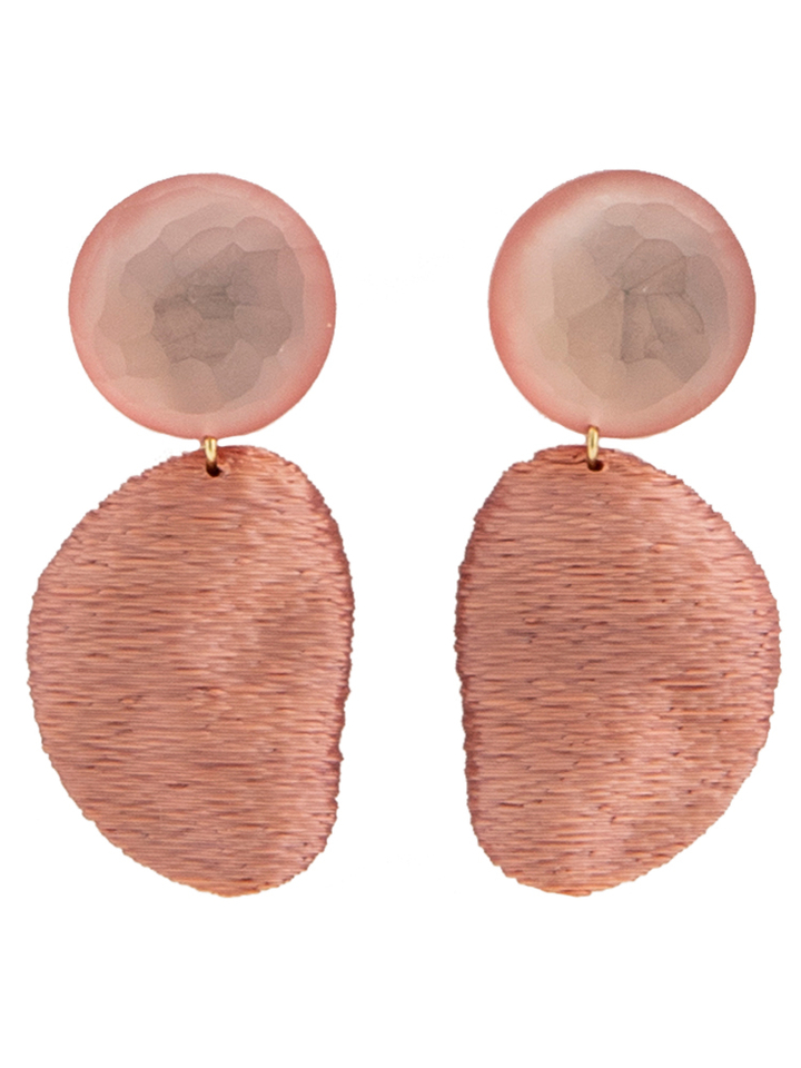 Pink oorbellen Dewie Laurence Delvallez 