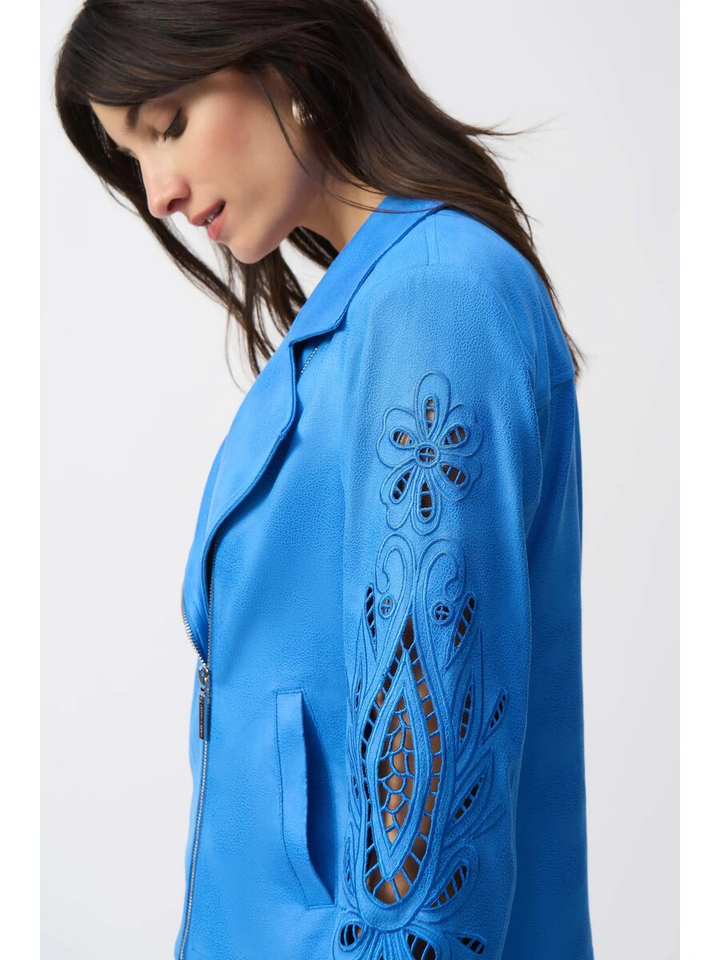 Blauwe jas met detail aan de mouwen Joseph Ribkoff