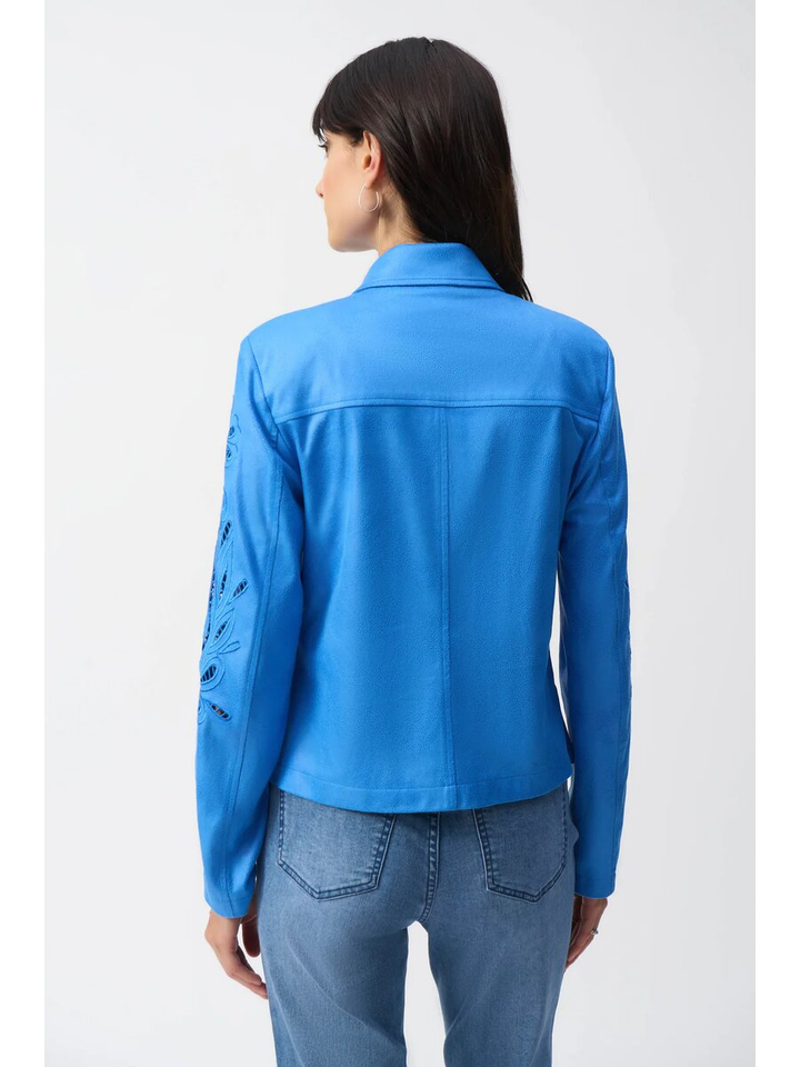 Blauwe jas met detail aan de mouwen Joseph Ribkoff